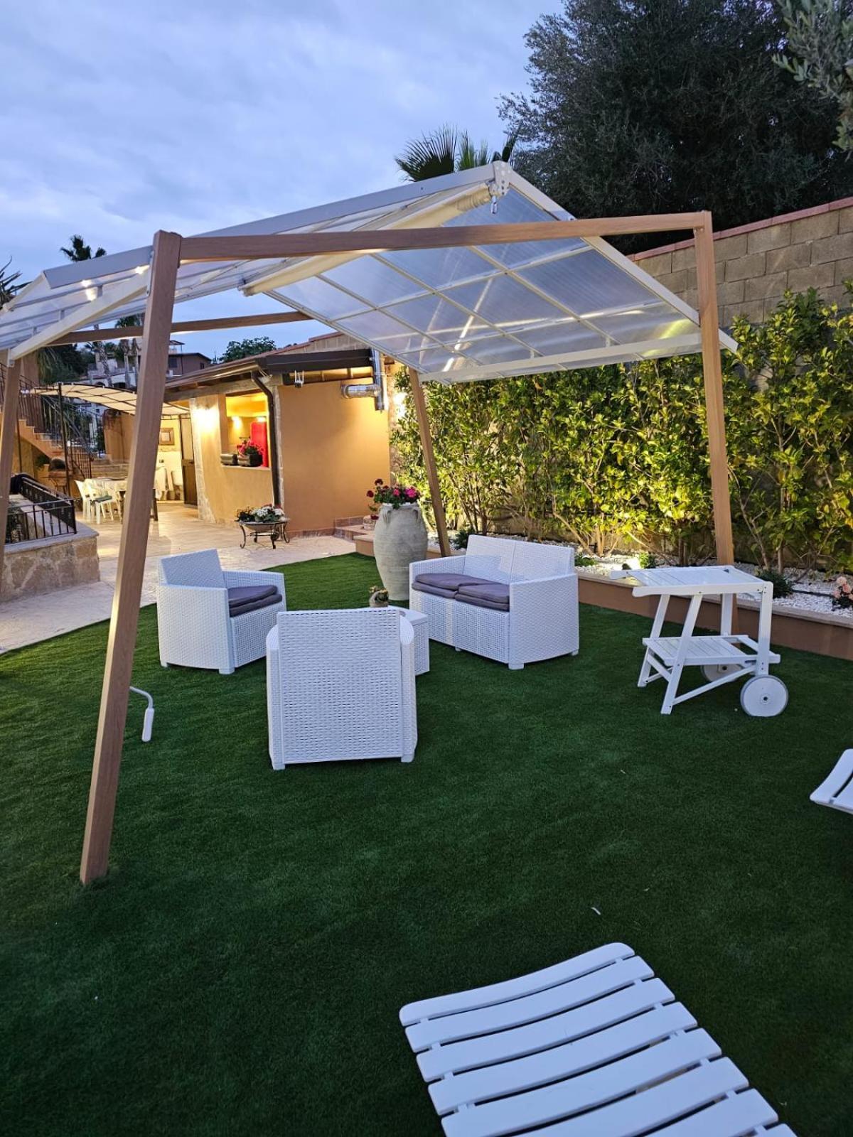 Casa Maya Brucoli Bagian luar foto