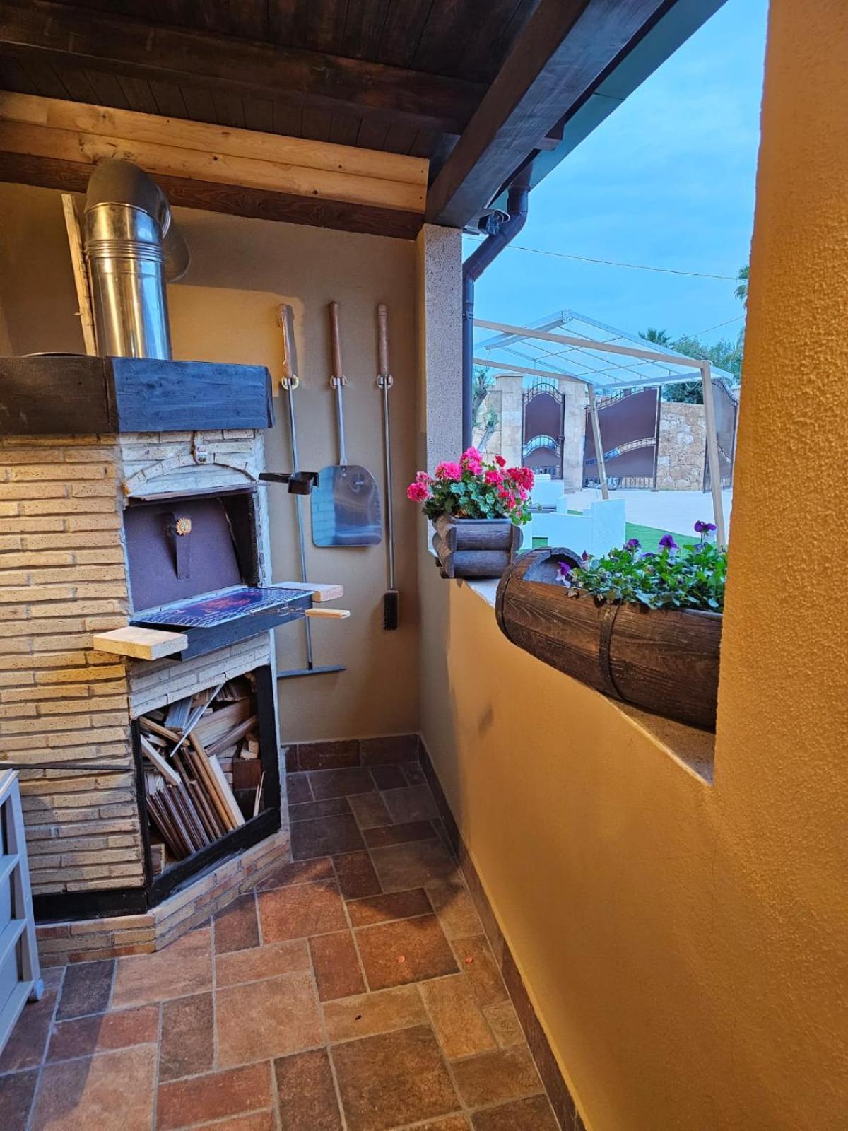 Casa Maya Brucoli Bagian luar foto