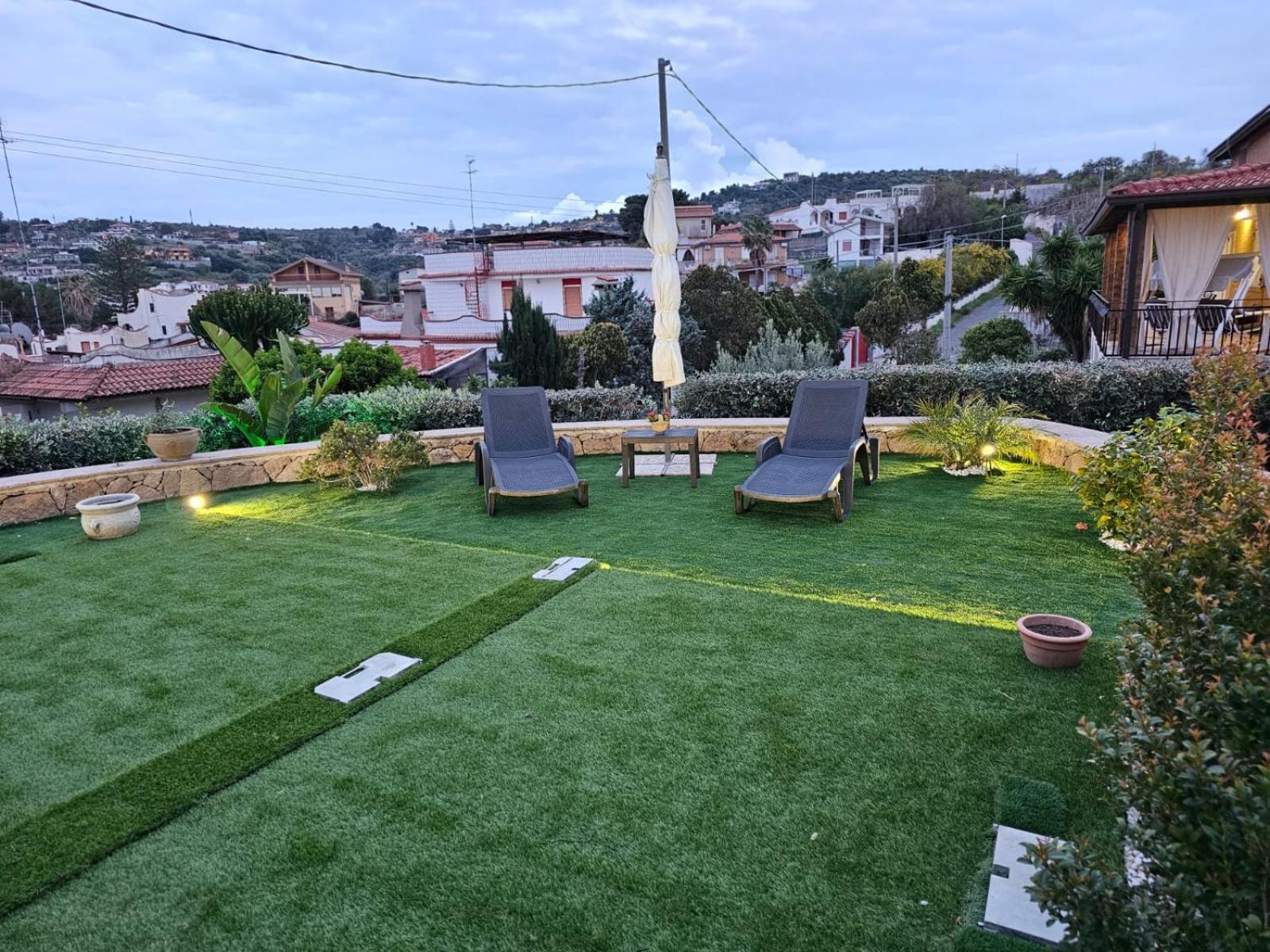 Casa Maya Brucoli Bagian luar foto