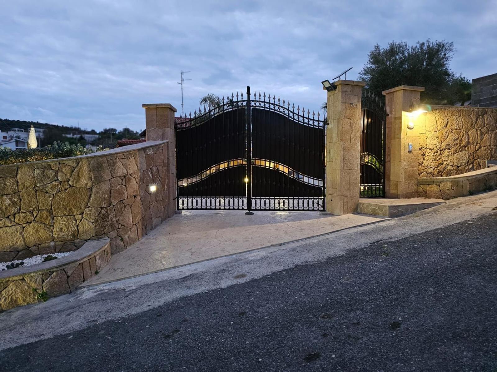 Casa Maya Brucoli Bagian luar foto