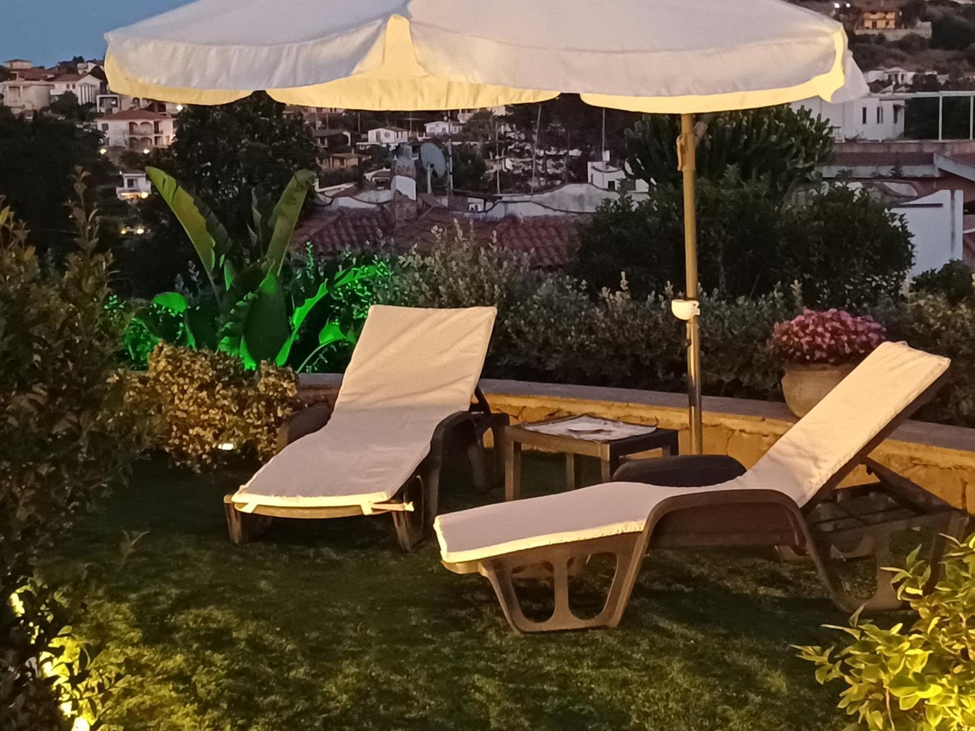 Casa Maya Brucoli Bagian luar foto