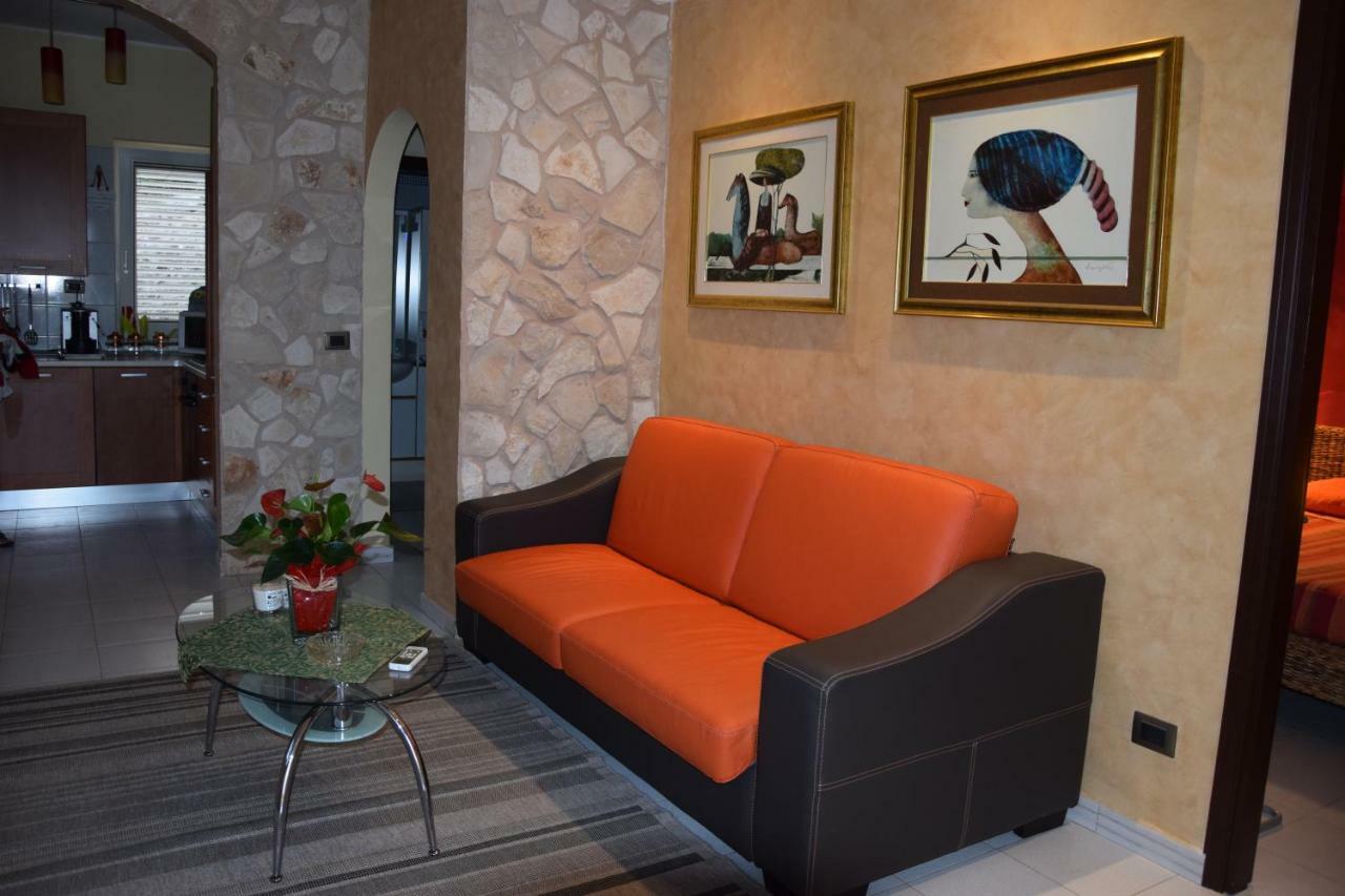 Casa Maya Brucoli Bagian luar foto